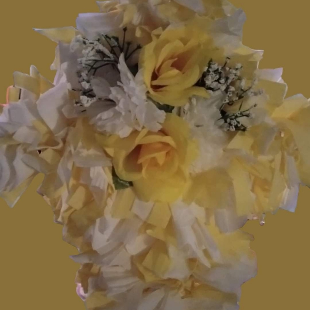 Yellow and white cross wreath